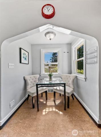 1035 NE 91st Street, Seattle, WA 98115