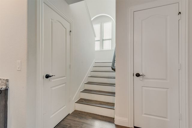 605 Dusty Glen Trail, Midlothian, TX 76065