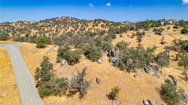 18750 Alameda Pl, Bear Valley Springs, CA 93561