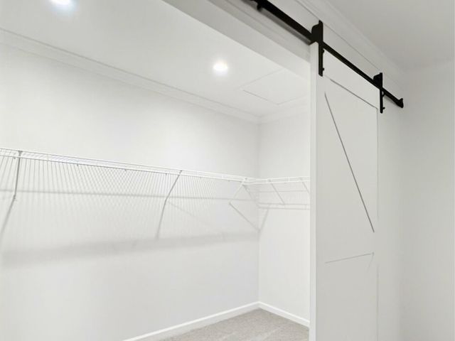 24 Adder Lane, Seabrook, NH 03874