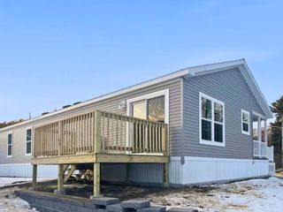 24 Adder Lane, Seabrook, NH 03874