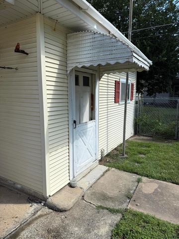 424 H St NW, Miami, OK 74354