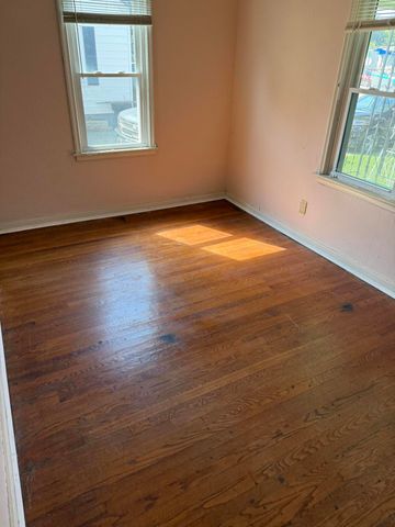 424 H St NW, Miami, OK 74354