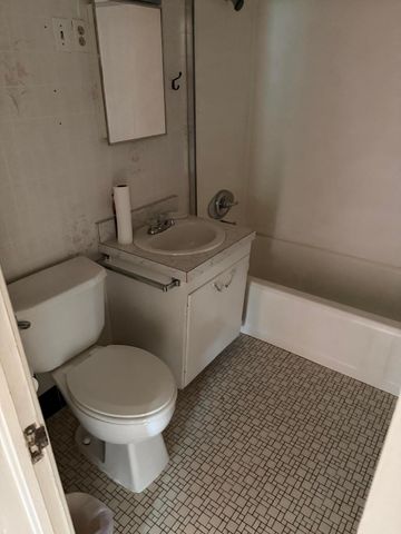 424 H St NW, Miami, OK 74354