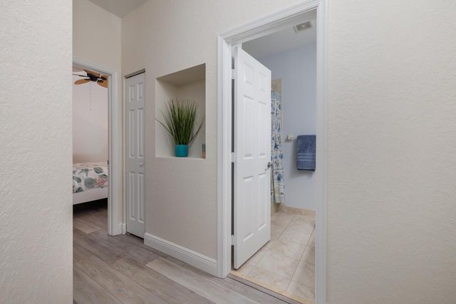 1560 SE Sheffield Terrace 102, Stuart, FL 34994