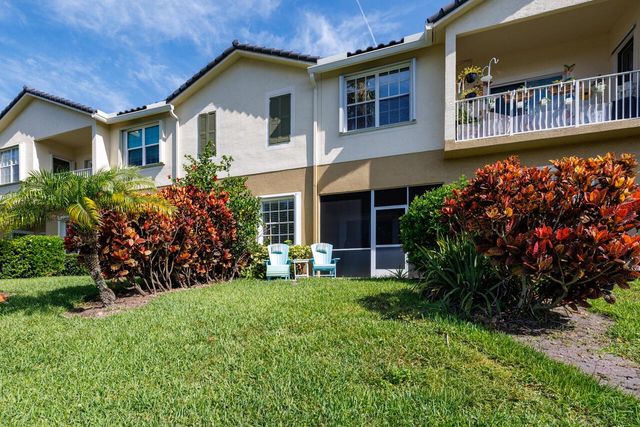 1560 SE Sheffield Terrace 102, Stuart, FL 34994