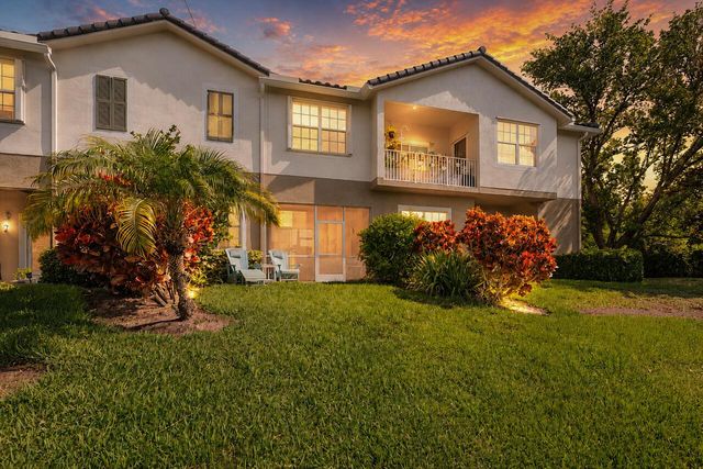 1560 SE Sheffield Terrace 102, Stuart, FL 34994