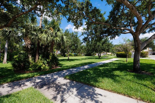 1560 SE Sheffield Terrace 102, Stuart, FL 34994