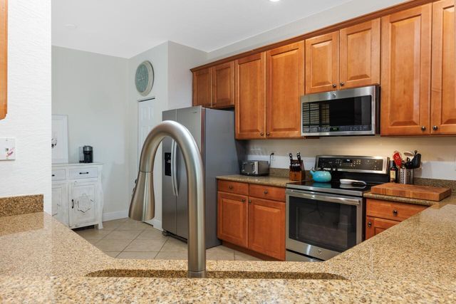 1560 SE Sheffield Terrace 102, Stuart, FL 34994