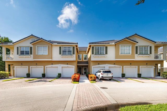1560 SE Sheffield Terrace 102, Stuart, FL 34994