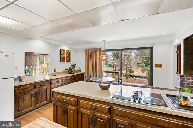143 RIDGE RD, Southampton, NJ 08088