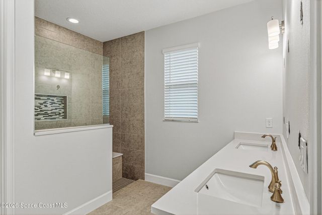 450 Hammond Street SW, Palm Bay, FL 32908