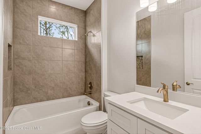 450 Hammond Street SW, Palm Bay, FL 32908