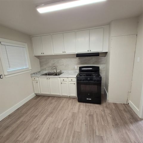 4024 Neches Street, Fort Worth, TX 76106