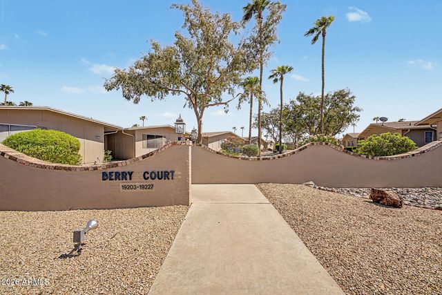 19221 N STAR RIDGE Drive, Sun City West, AZ 85375