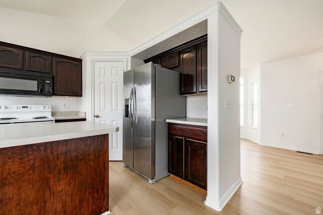 4212 W 5850 S, Roy, UT 84067