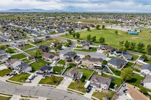 4212 W 5850 S, Roy, UT 84067