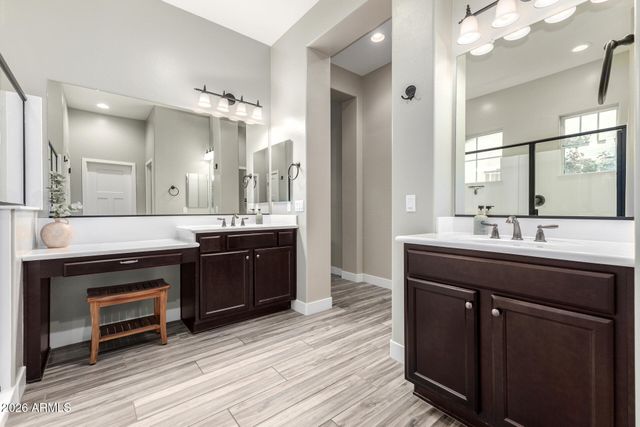 10555 E MENDOZA Avenue, Mesa, AZ 85209