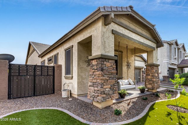 10555 E MENDOZA Avenue, Mesa, AZ 85209