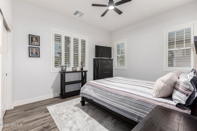 10555 E MENDOZA Avenue, Mesa, AZ 85209