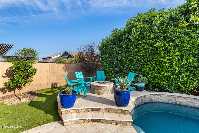 10555 E MENDOZA Avenue, Mesa, AZ 85209