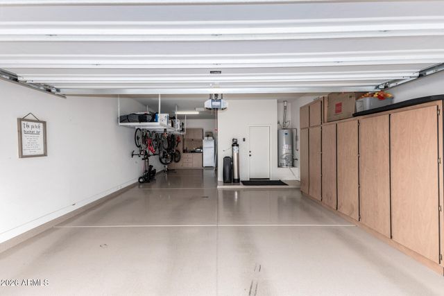 10555 E MENDOZA Avenue, Mesa, AZ 85209