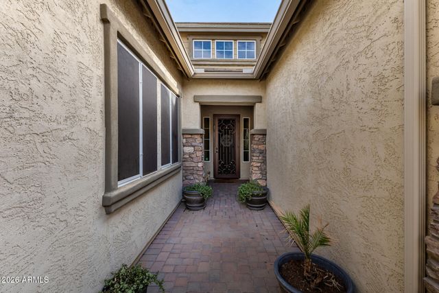 10555 E MENDOZA Avenue, Mesa, AZ 85209