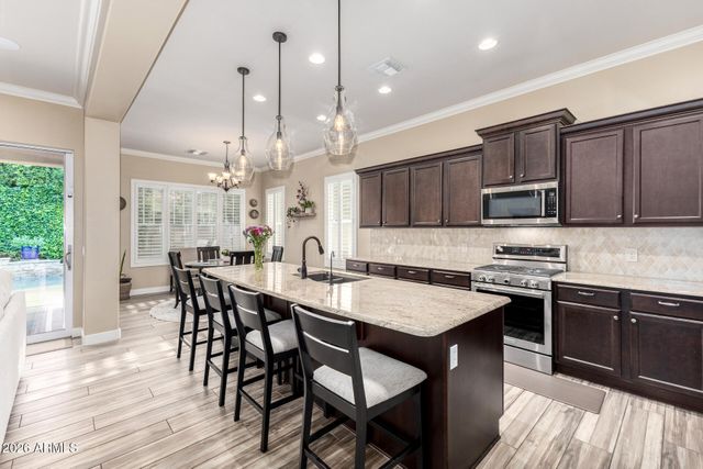 10555 E MENDOZA Avenue, Mesa, AZ 85209