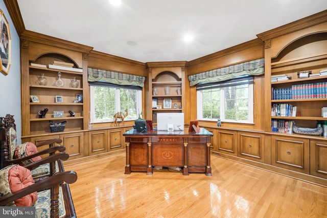 1126 TIMBERGATE DR, Jenkintown, PA 19046