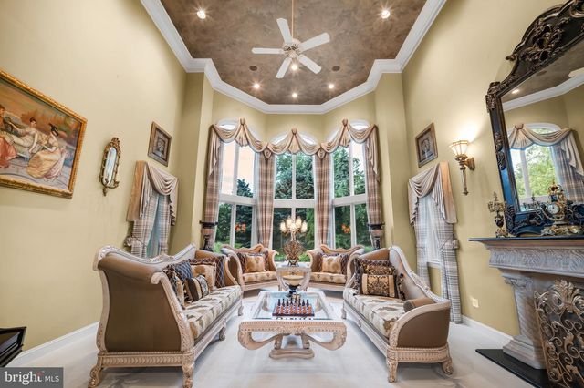 1126 TIMBERGATE DR, Jenkintown, PA 19046