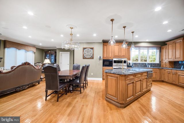 1126 TIMBERGATE DR, Jenkintown, PA 19046