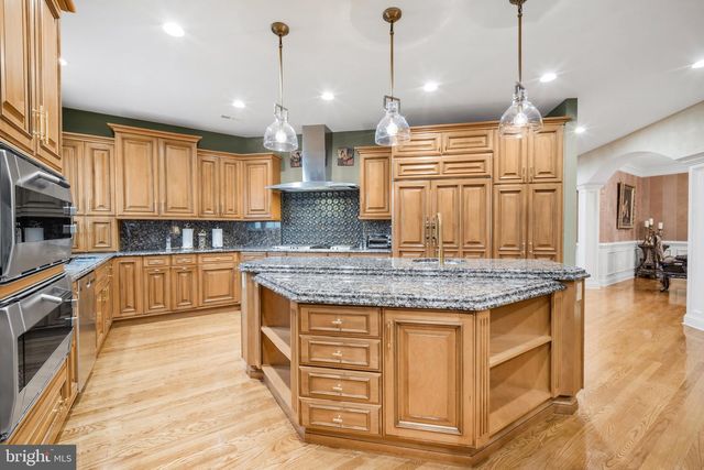 1126 TIMBERGATE DR, Jenkintown, PA 19046