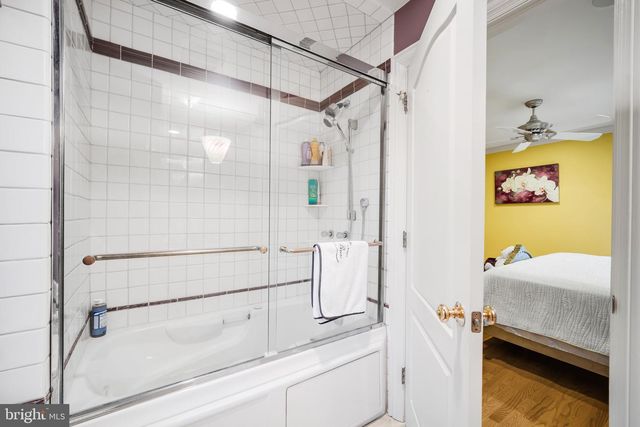 1126 TIMBERGATE DR, Jenkintown, PA 19046