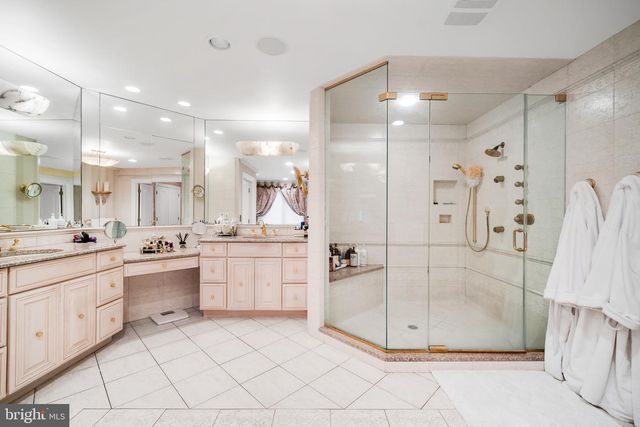 1126 TIMBERGATE DR, Jenkintown, PA 19046