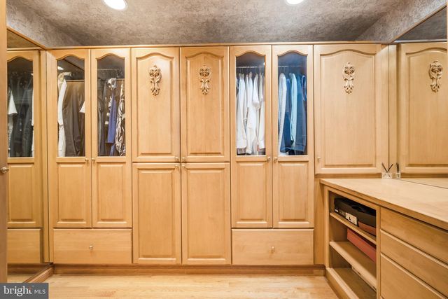 1126 TIMBERGATE DR, Jenkintown, PA 19046