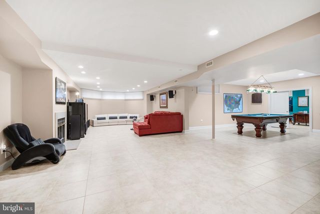 1126 TIMBERGATE DR, Jenkintown, PA 19046