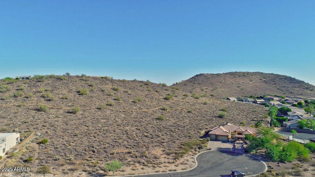 Image 10 of property listing at 24213 N 65TH Avenue 28, Glendale, AZ 85310