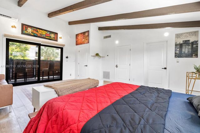 3375 NE 20th Ave, Oakland Park, FL 33306