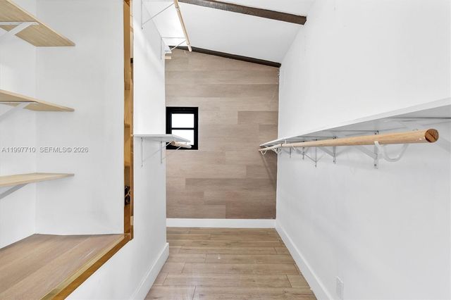 3375 NE 20th Ave, Oakland Park, FL 33306