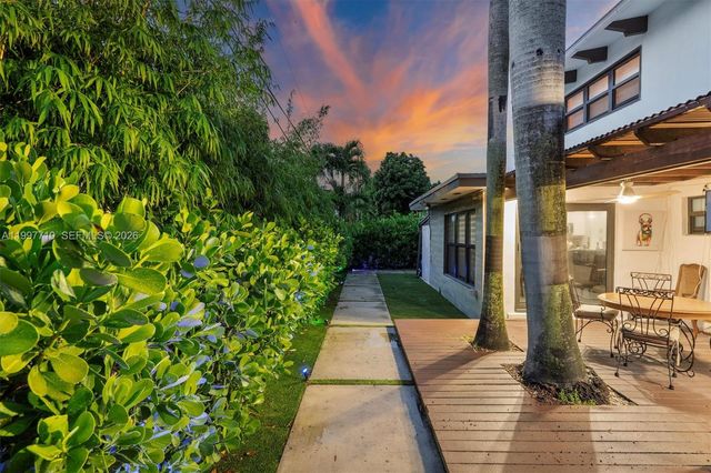 3375 NE 20th Ave, Oakland Park, FL 33306