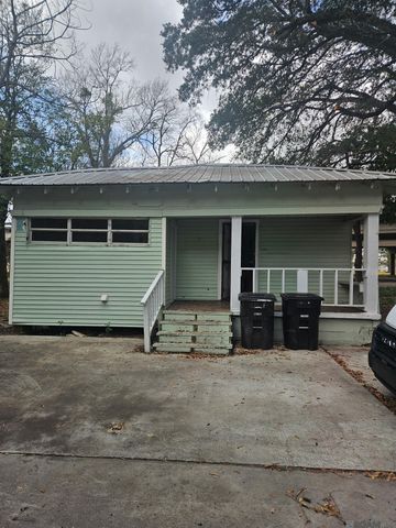 3262 Hiawatha St, Baton Rouge, LA 70805