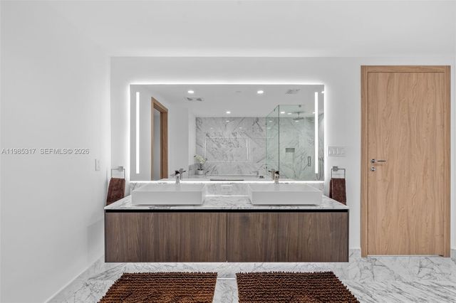 1135 103rd St 406, Bay Harbor Islands, FL 33154