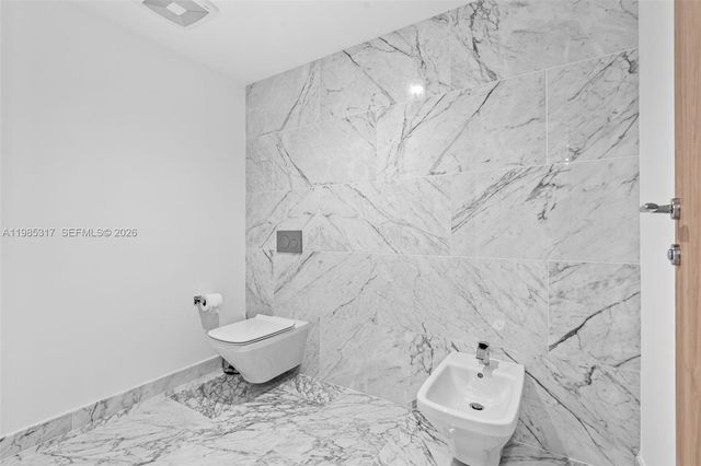 1135 103rd St 406, Bay Harbor Islands, FL 33154