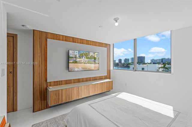 1135 103rd St 406, Bay Harbor Islands, FL 33154