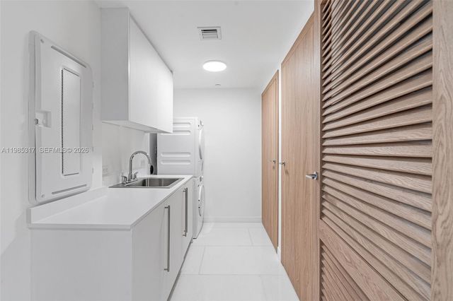 1135 103rd St 406, Bay Harbor Islands, FL 33154