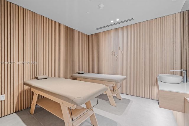 1135 103rd St 406, Bay Harbor Islands, FL 33154