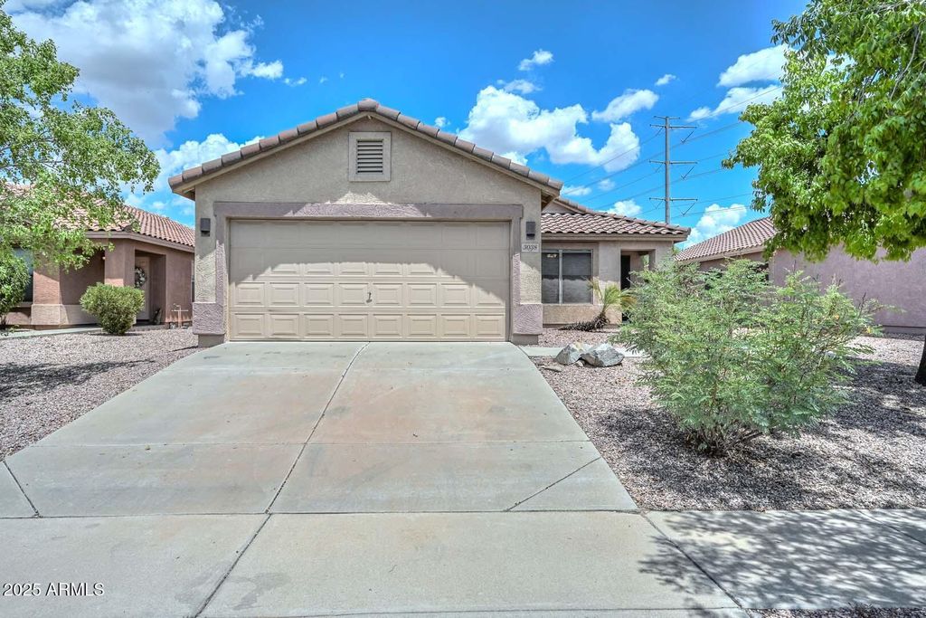 3038 W ROBERTA Drive, Phoenix, AZ 85083