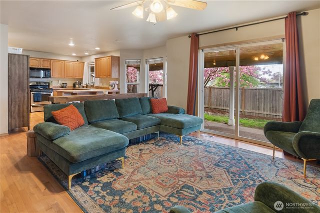 263 Hamilton Court, Buckley, WA 98321