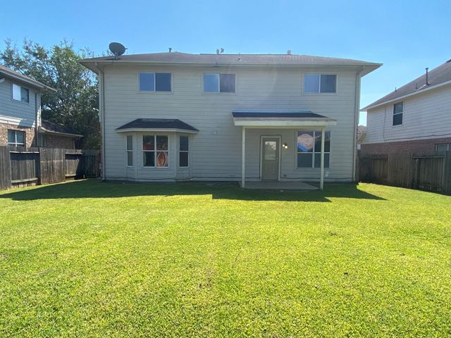 907 Christopher, Baytown, TX 77521