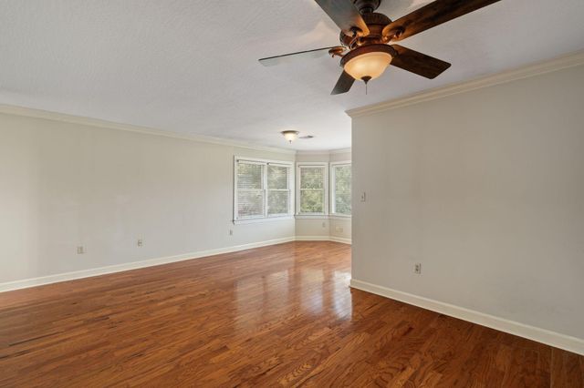 1105 Stratford, Hattiesburg, MS 39402